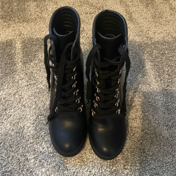 High heel black booties - Picture 5 of 5